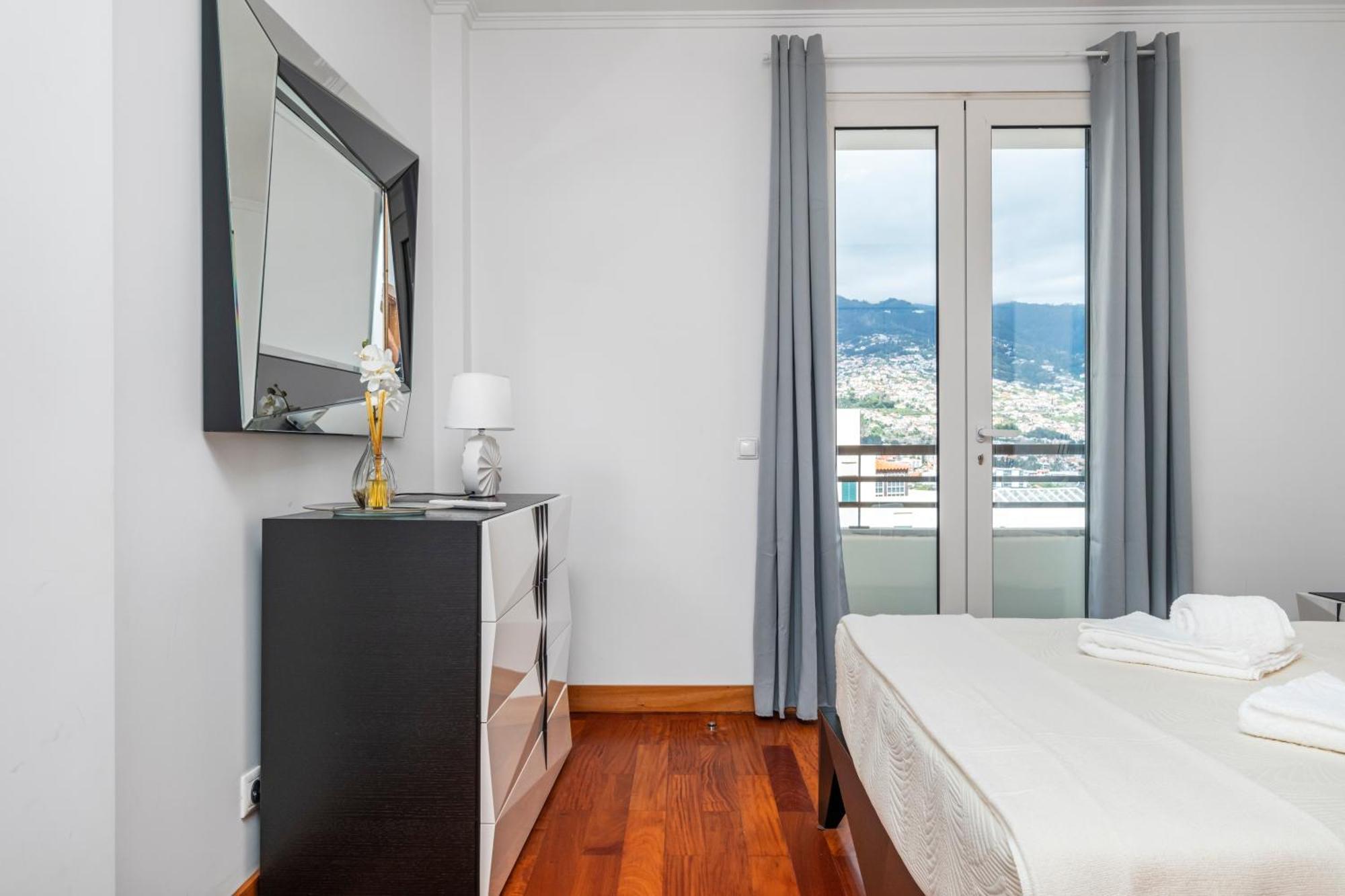 Sun Hills Panoramic Views Villa Funchal  Eksteriør billede